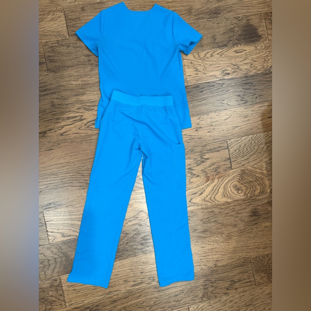 Figs Bright Blue Scrub Set